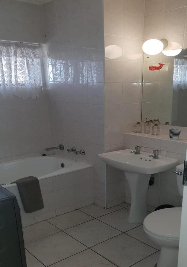 Stella Maris 142 Appartement Amanzimtoti Buitenkant foto